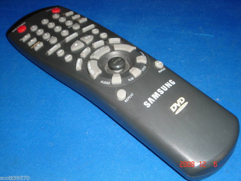 Samsung TV/DVD AH64 50361A Remote Q226  