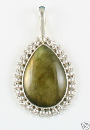 SAJEN LABRADORITE PENDANT IN .925 STERLING SILVER  